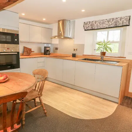 Bay Horse سكيبتون